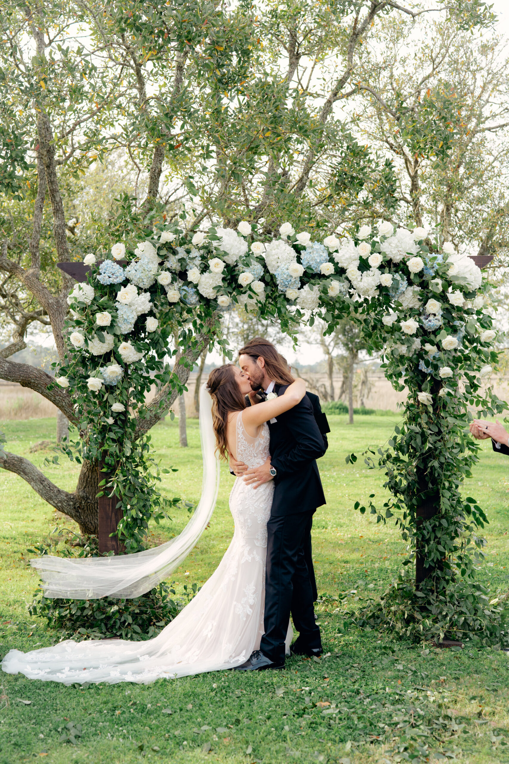 Charleston_Outdoor_Wedding_Blue_and_White_Spring_Wedding_Kailee_DiMeglio_Photography889.jpg
