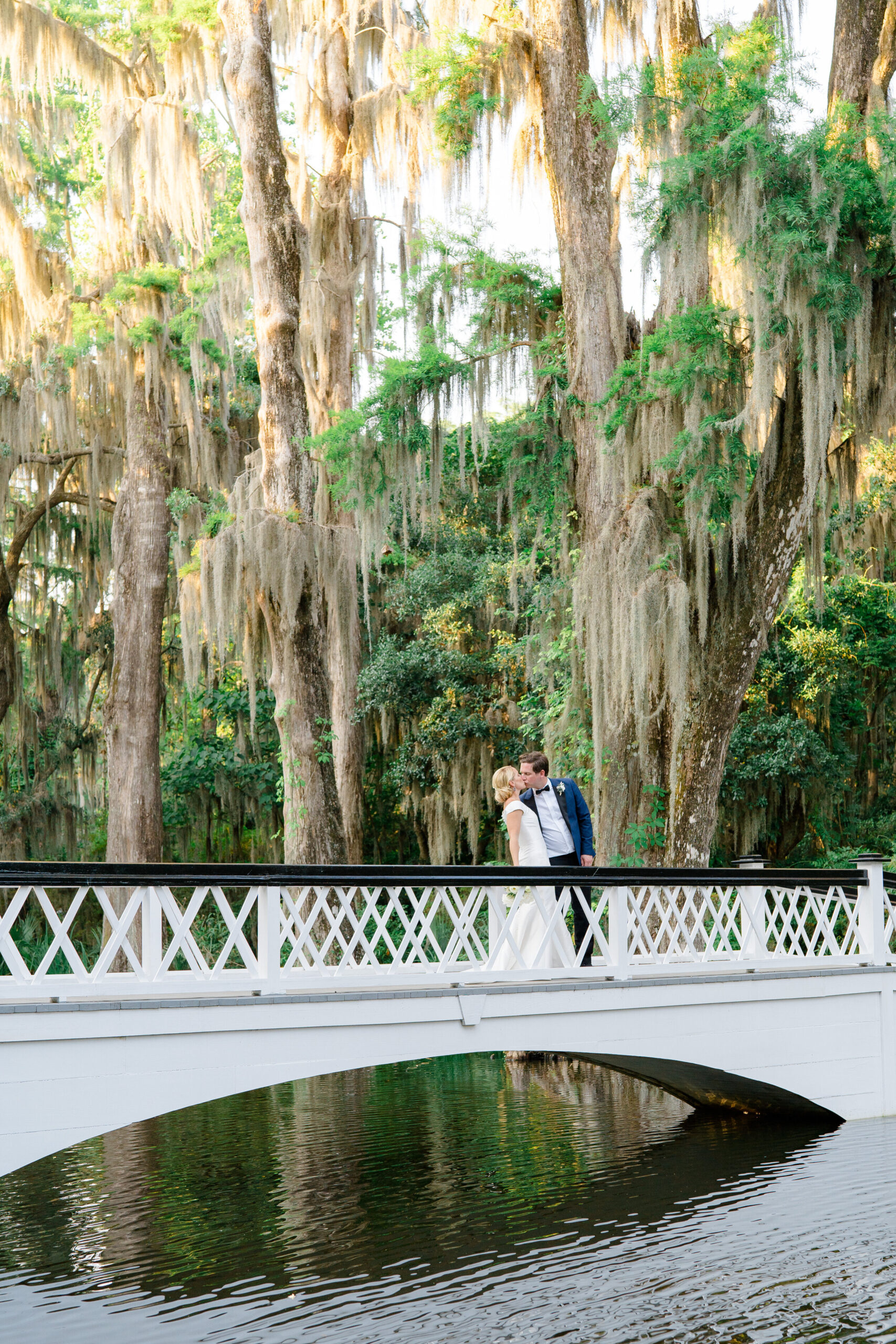 Magnolia_Gardens_Spring_Wedding_Charleston_Outdoor_Wedding_Photographer-760.jpg