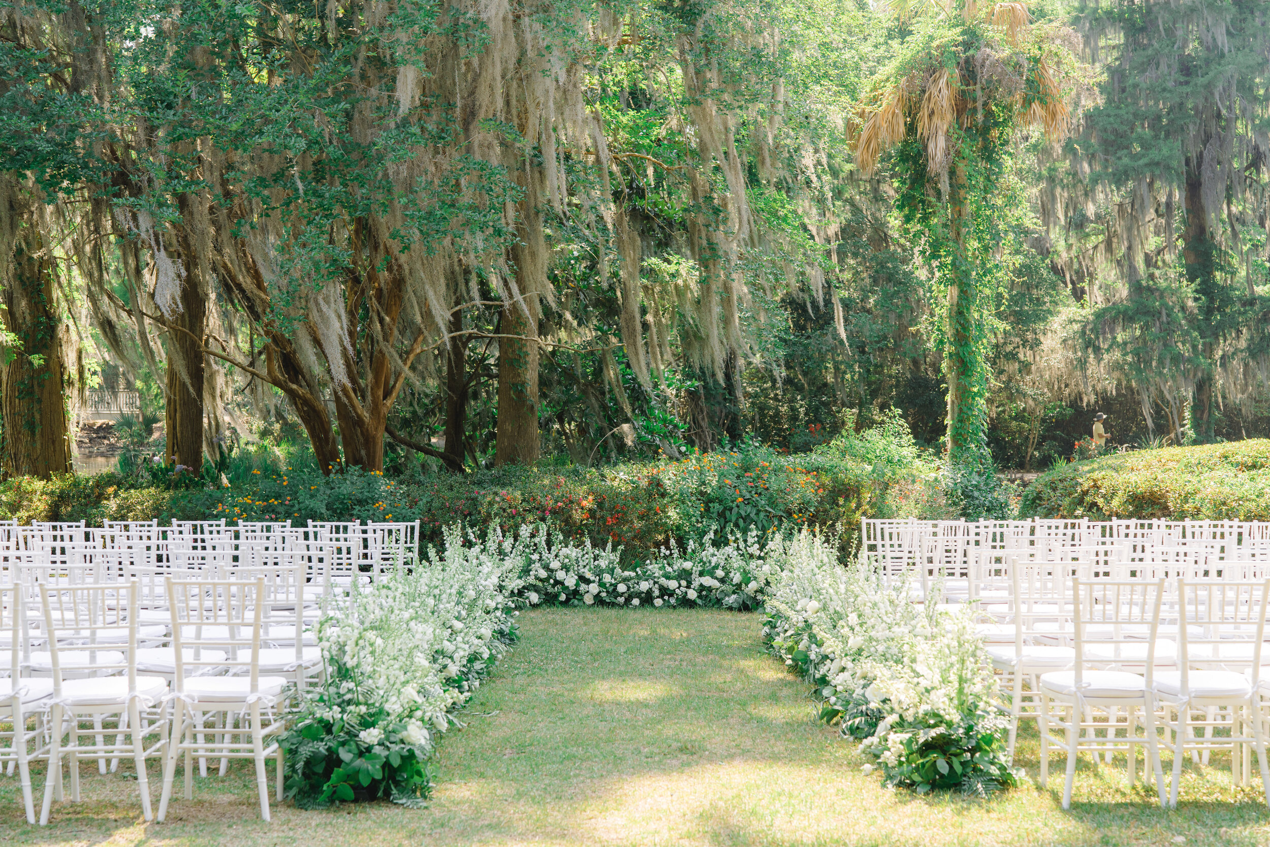 Magnolia_Gardens_Spring_Wedding_Charleston_Outdoor_Wedding_Photographer-93.jpg