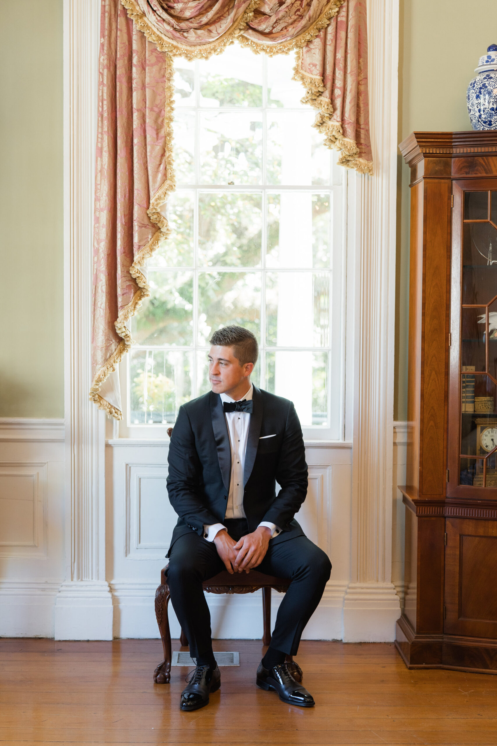 governor_thomas_bennett_house_outdoor_Charleston_fall_wedding_photographer-85.jpg