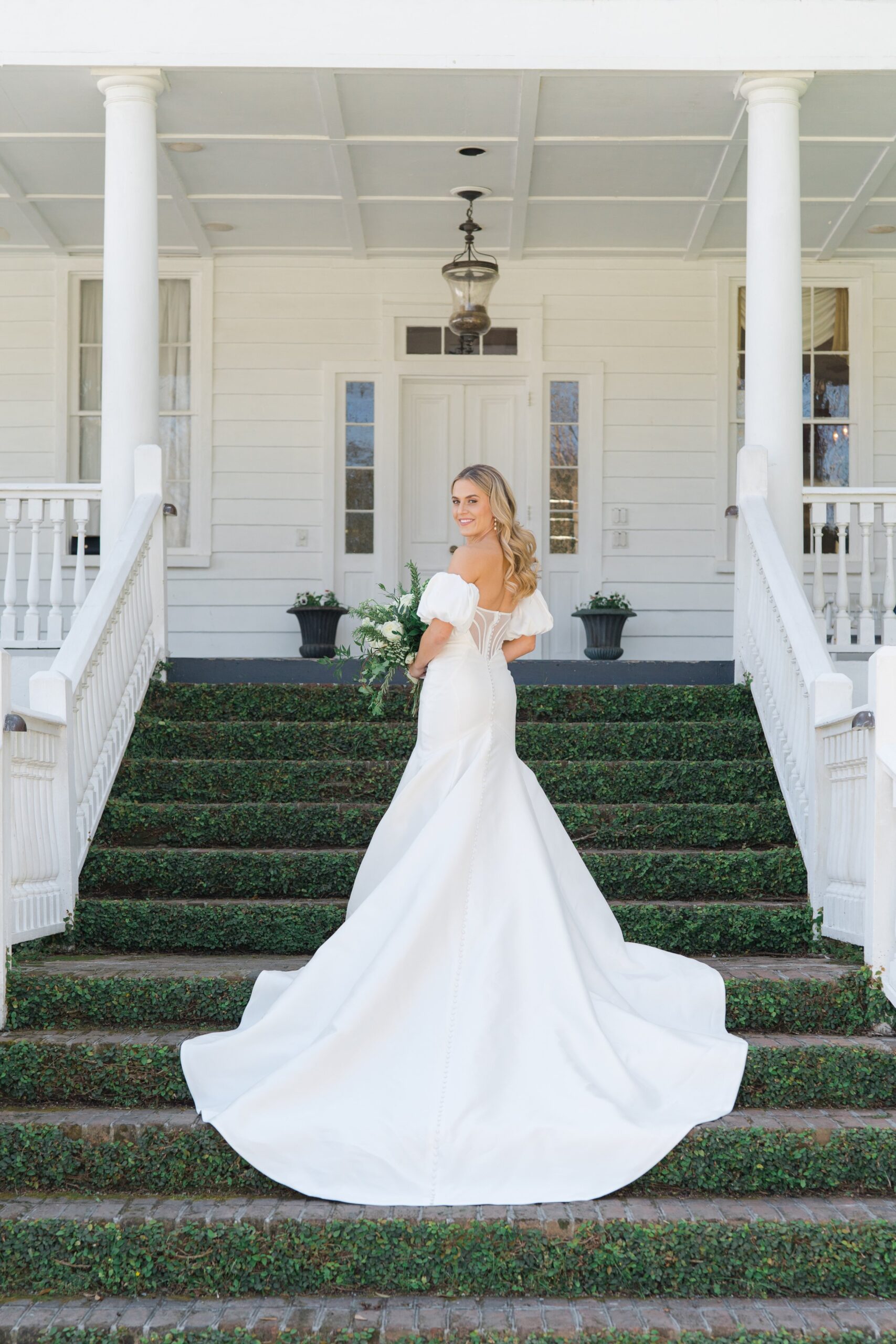 Perfect Charleston Spring Bride. Old Wide Awake. East Coast Outdoor Destination Wedding Photographer