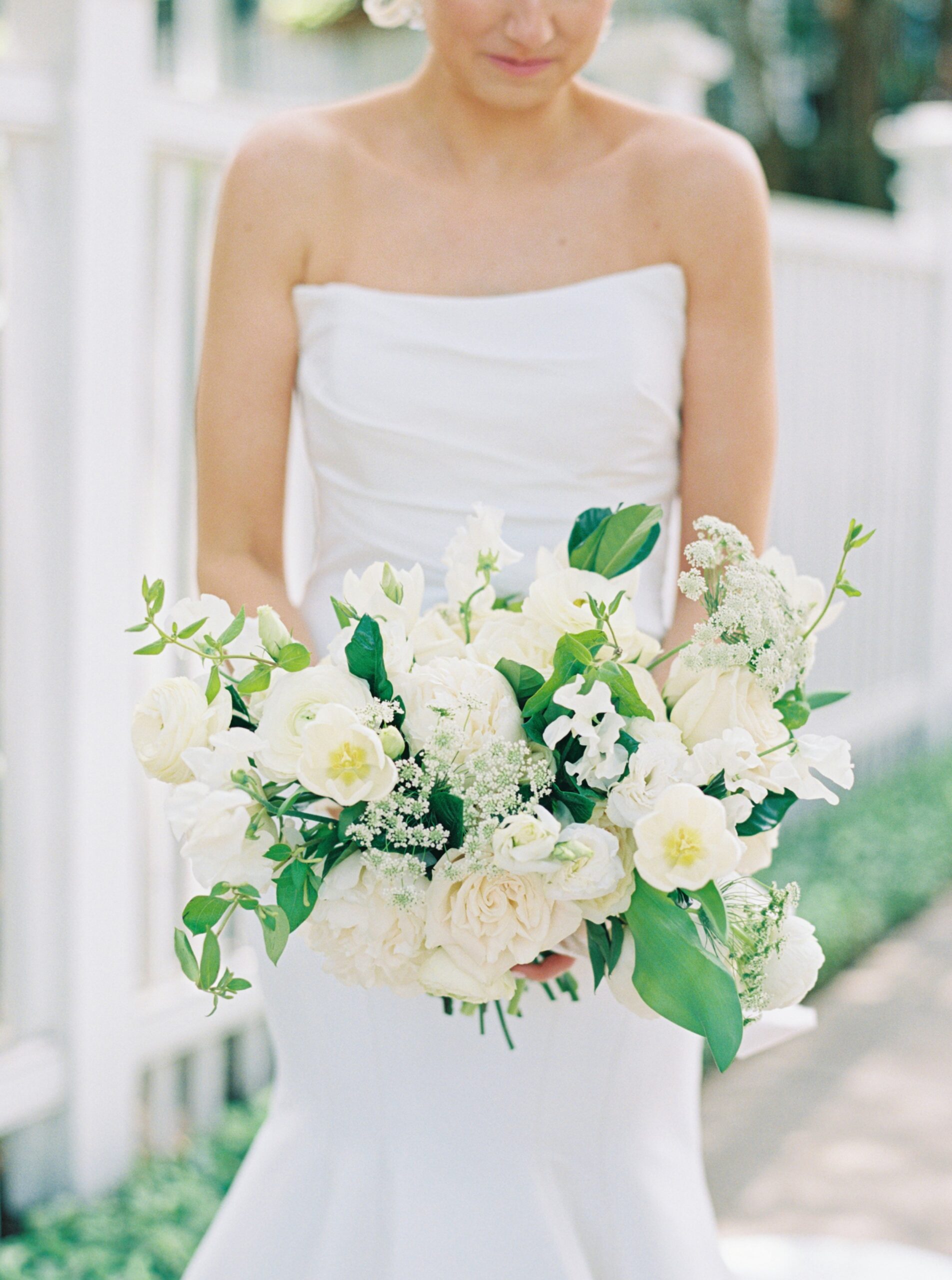 Classic Charleston white and green bridal bouquet.