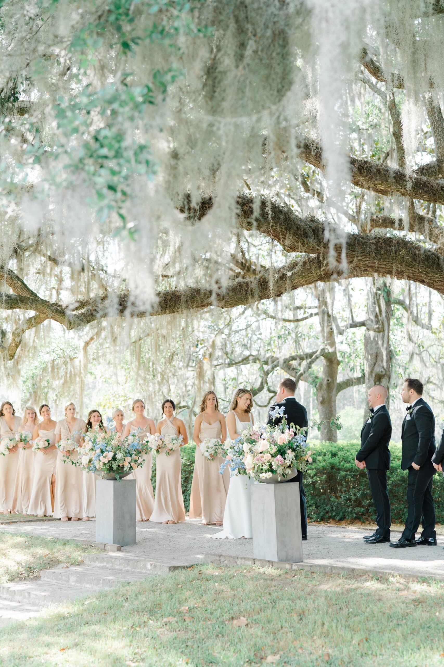 Spanish moss outdoor wedding ceremony at Middleton place