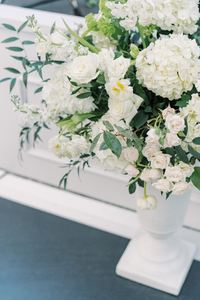 White and green wedding flowers. 