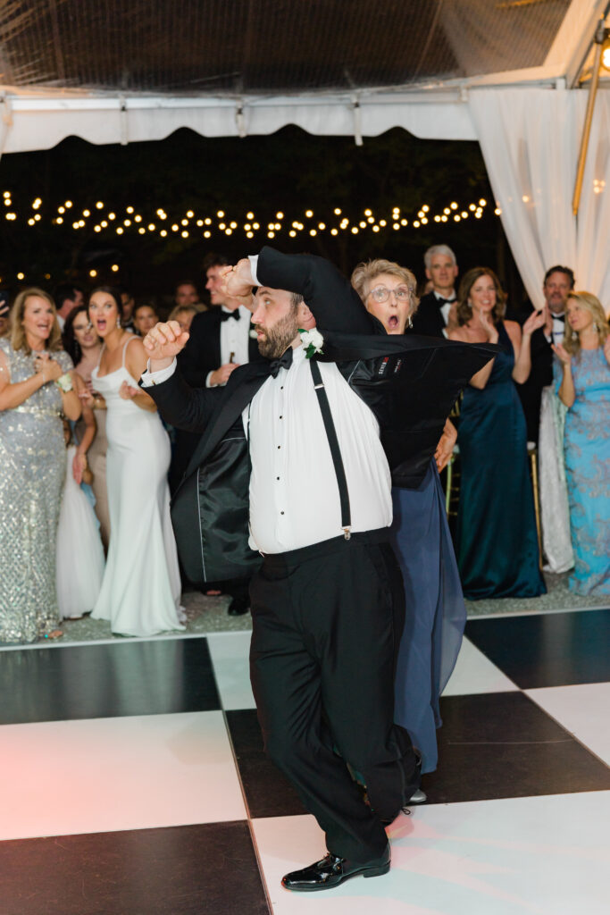 Fun first dance with groom and his mom. Spin move.