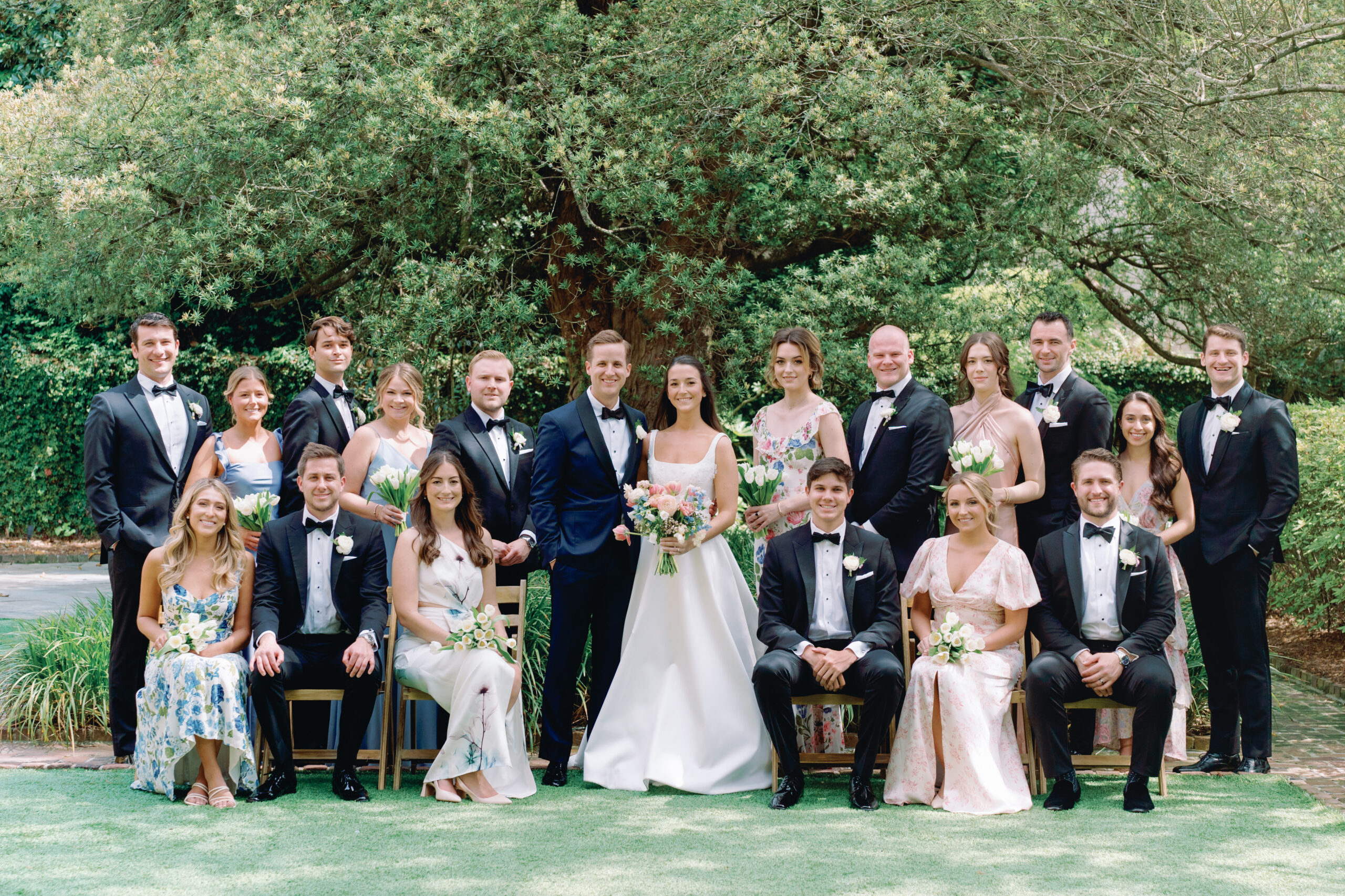 Group photo of full bridal party. Photographer Charleston sc
