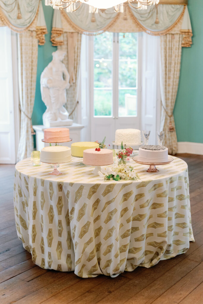 Six different wedding cakes. Each a different flavor. William Aiken House. photographer charleston. 