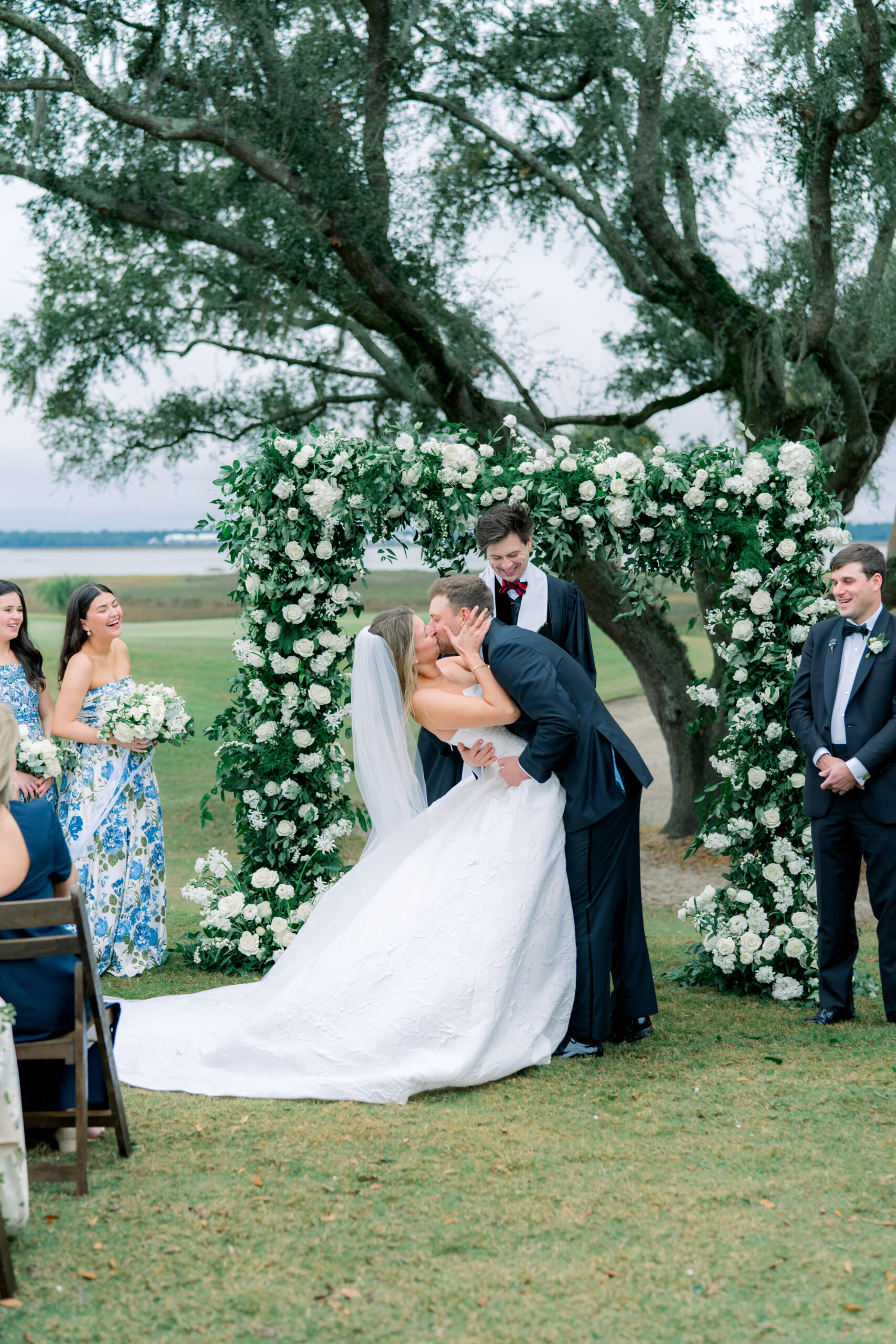 First kiss at Kiawah Island River Course wedding.