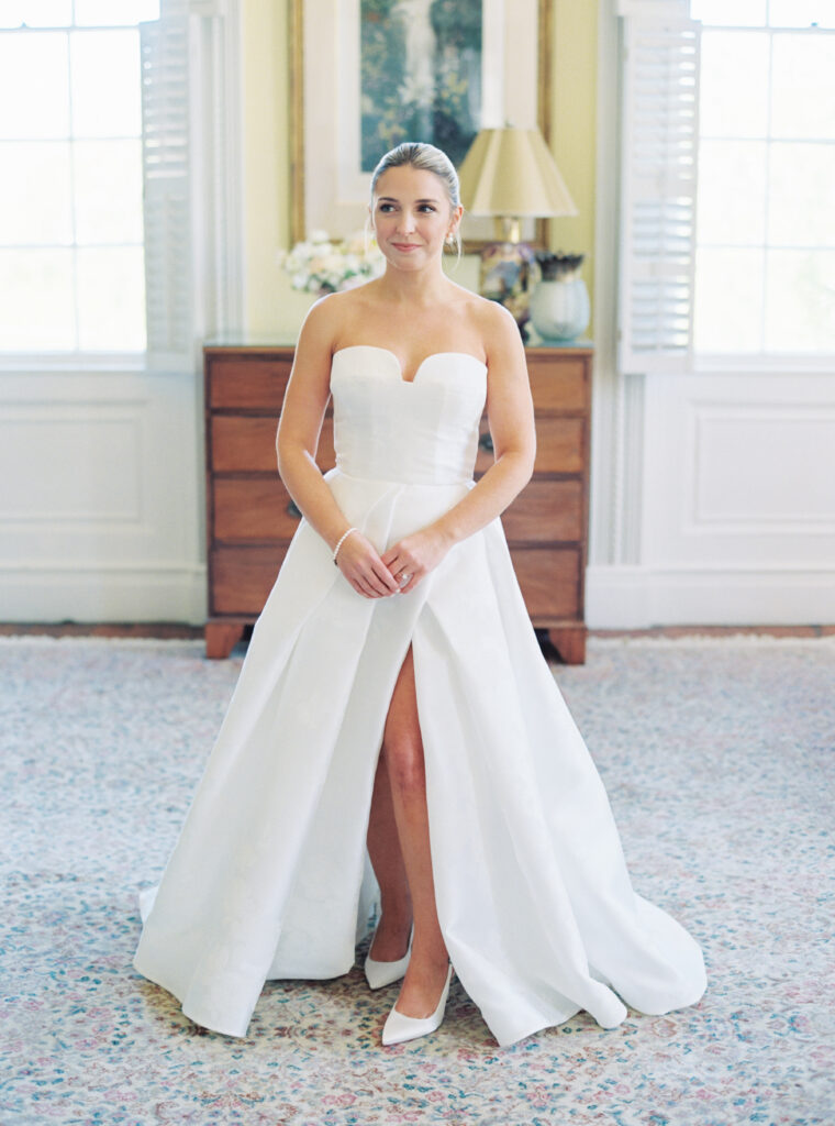 Wedding day portraits of the bride. Charleston spring destination wedding. 