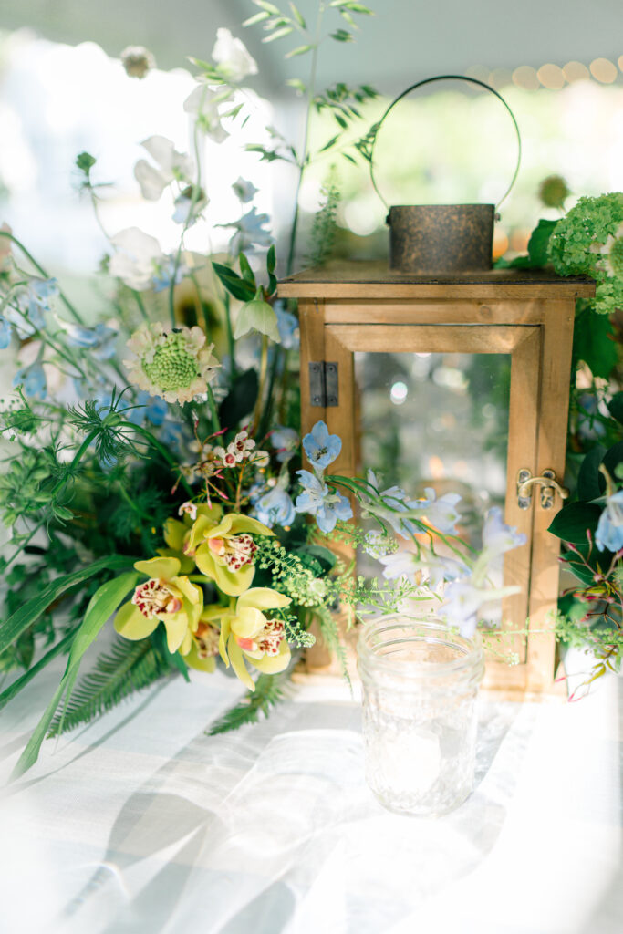 Beautiful light hits the table at Beaufort Inn spring rehearsal dinner. 