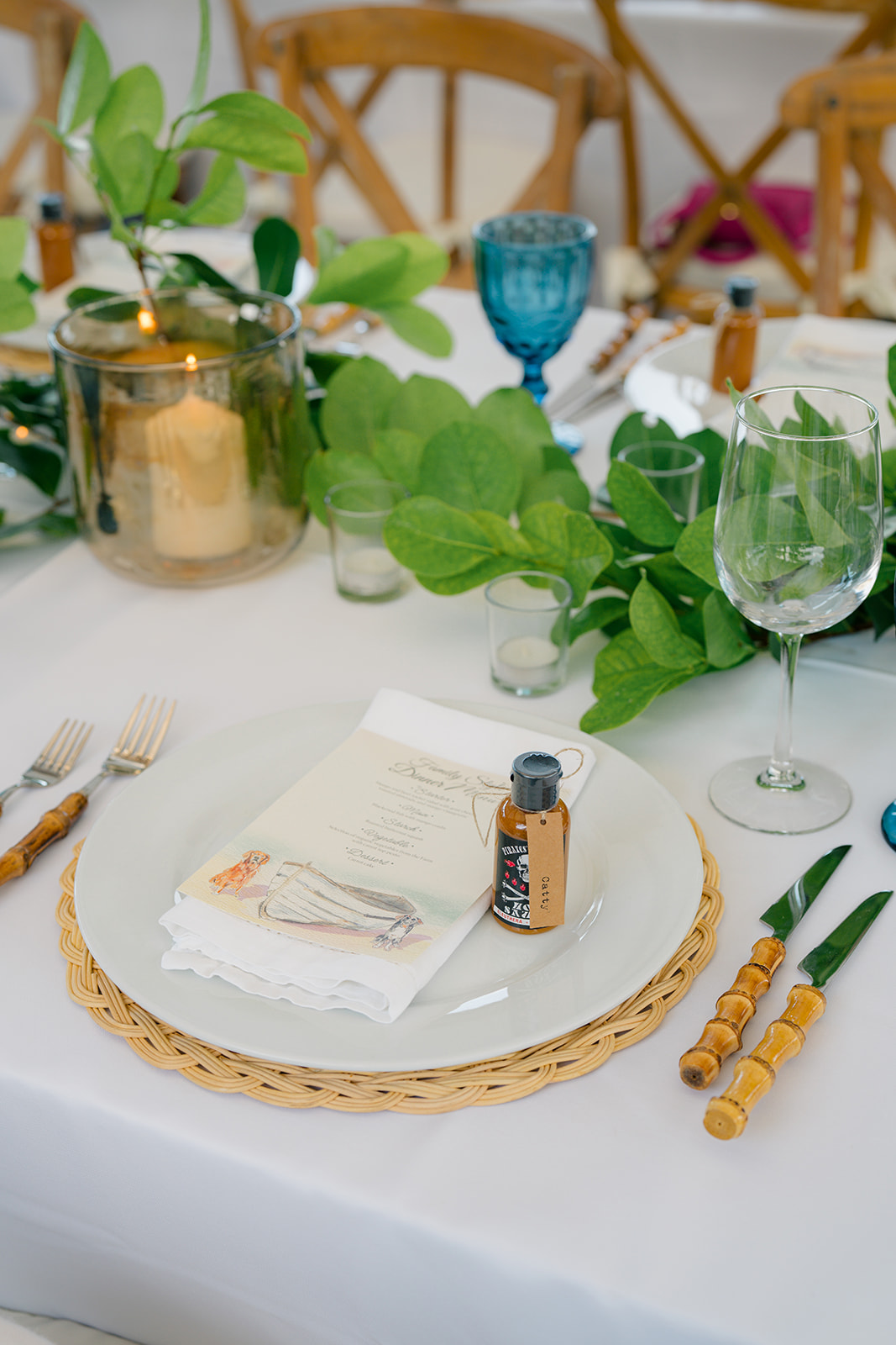 Bahamas Rehearsal Dinner table setting